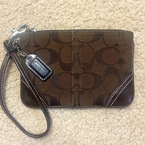 Wristlet